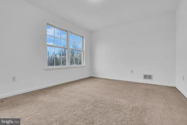 $440,000 | 723 Woodland Avenue, Burlington, NJ 08016