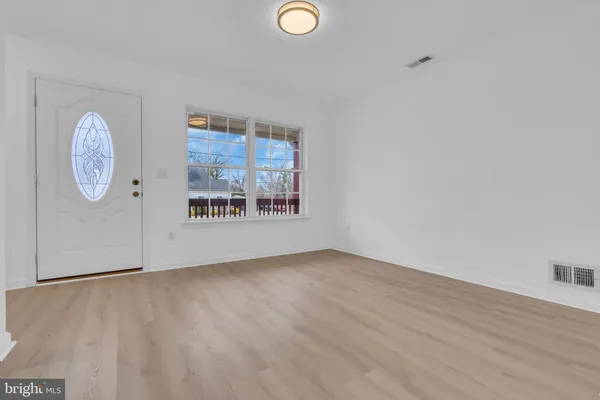 $440,000 | 723 Woodland Avenue, Burlington, NJ 08016