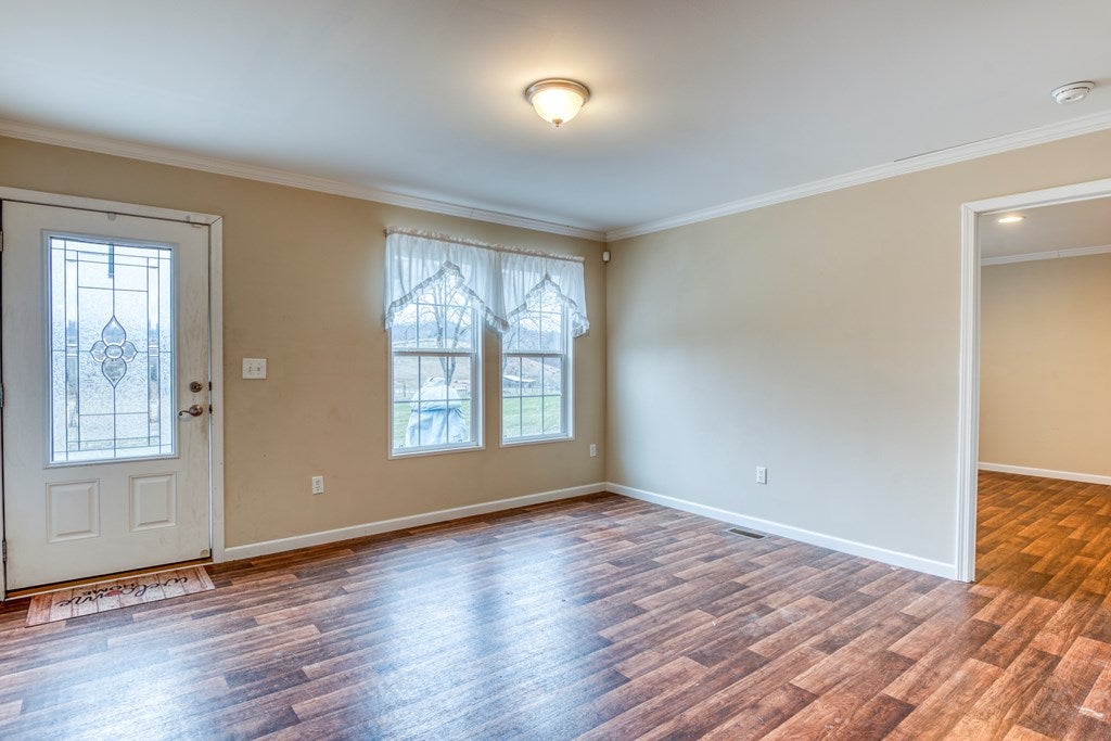 12312 Rich Valley Road Bristol, VA 24202 - Photo 11 of 31 Gallery Image 11