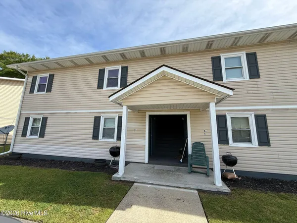 $875 | 2310 Indian Drive, Unit 8, Jacksonville, NC 28546