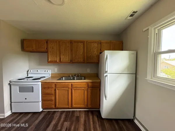 $875 | 2310 Indian Drive, Unit 8, Jacksonville, NC 28546