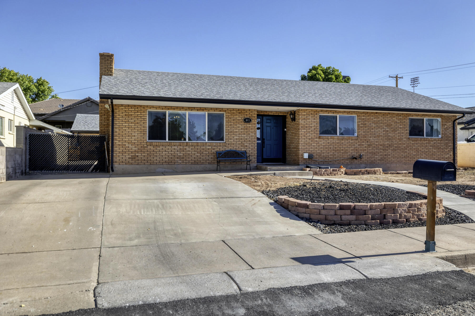 683 East 600 South St. George, UT 84770 - Photo 2 of 54 Front View