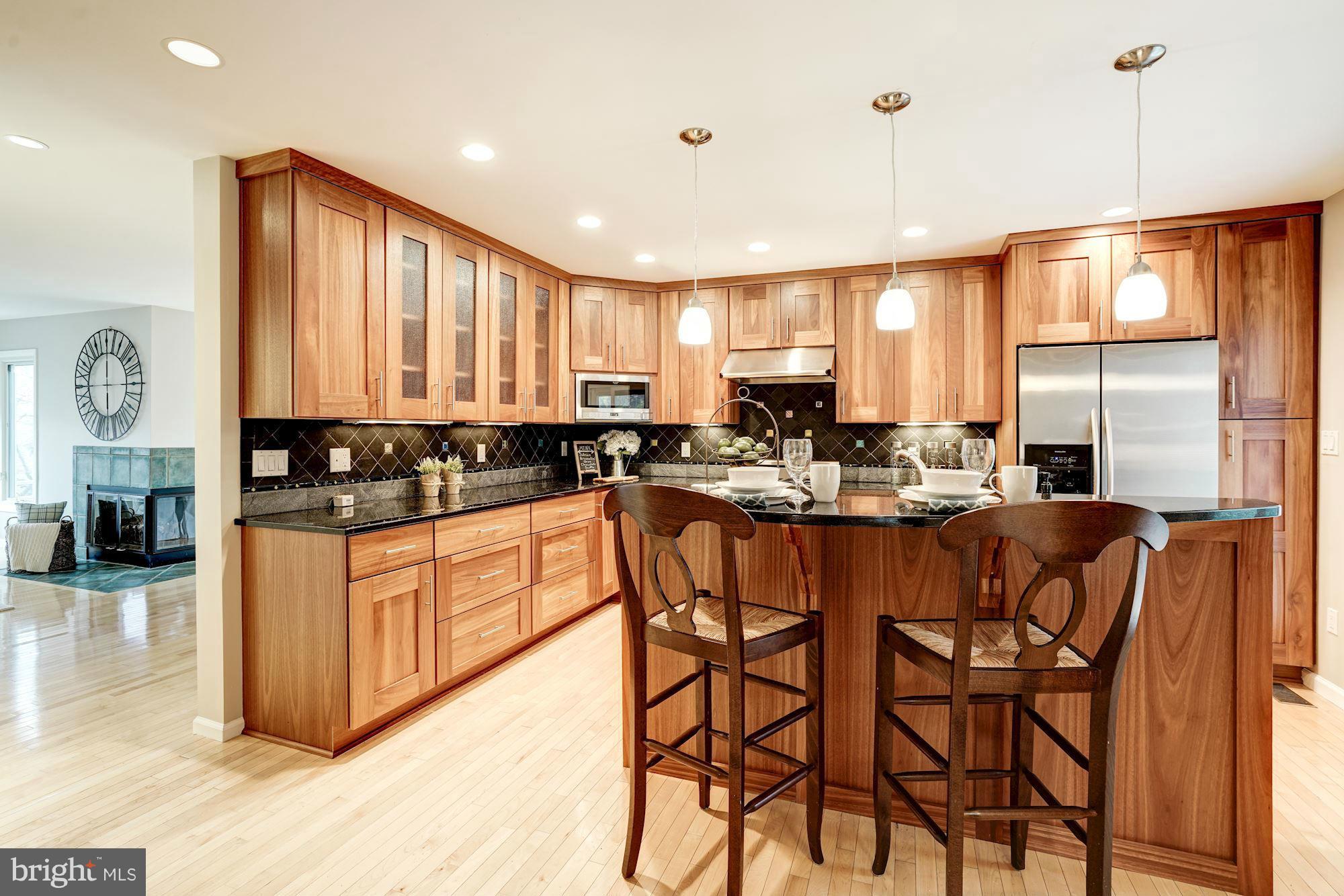 1932 Lakeport Way Reston, VA 20191 - Photo 11 of 30 Kitchen