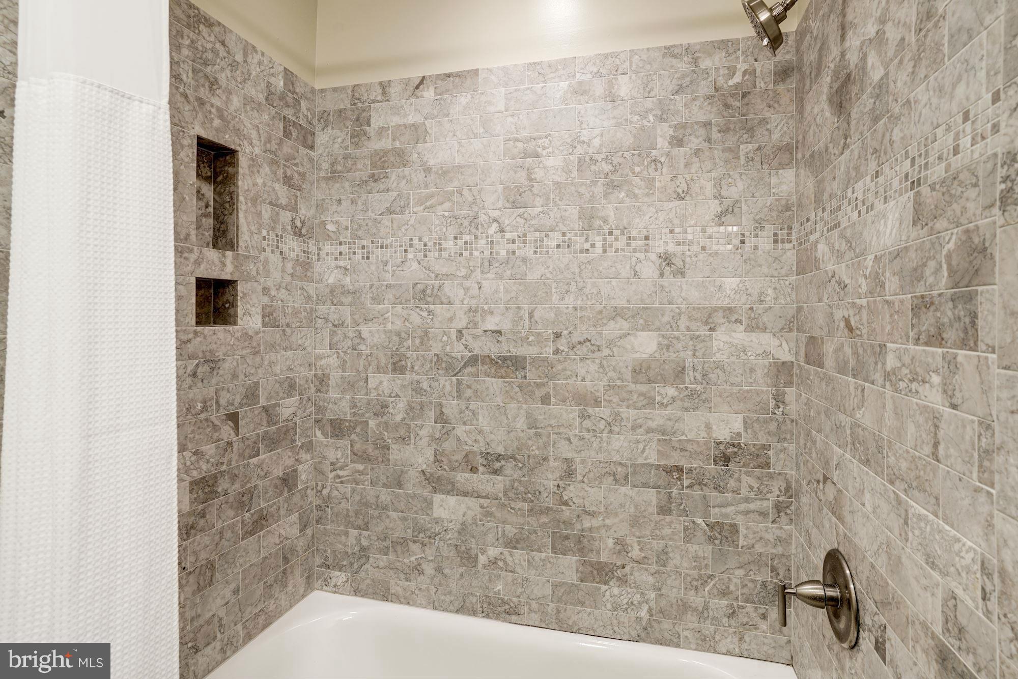 1932 Lakeport Way Reston, VA 20191 - Photo 23 of 30 Bath
