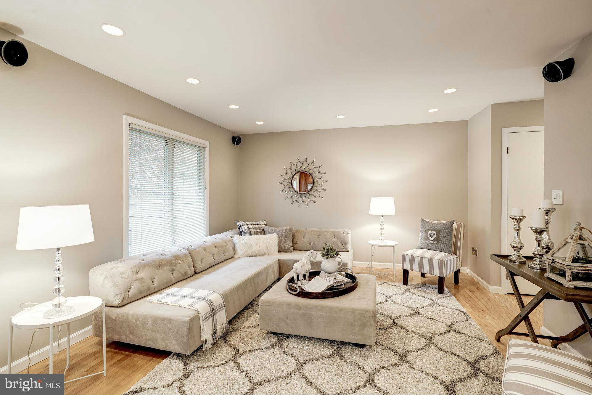 1932 Lakeport Way Reston, VA 20191 - Photo 6 of 30 Family Room