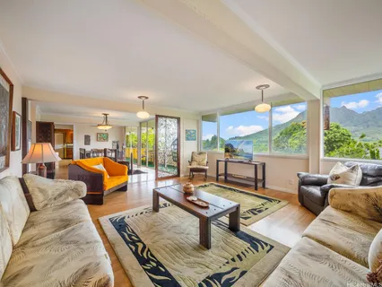 $1,985,000 | 1350 Lopaka Place, Kailua, HI 96734