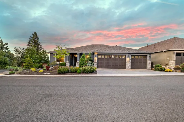 $1,350,000 | 3158 Northwest Hidden Ridge Dr. Drive, Bend, OR 97703