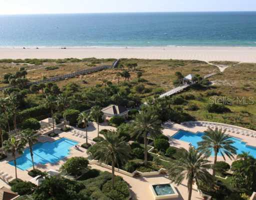 Exterior Back - Gulf - Pools