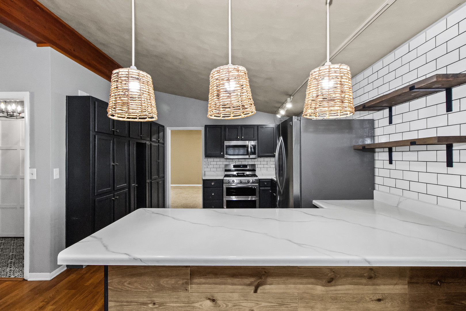 23 Cambridge Drive Spring Valley, IL 61362 - Photo 8 of 22 a very nice looking dining room with a table and chandelier