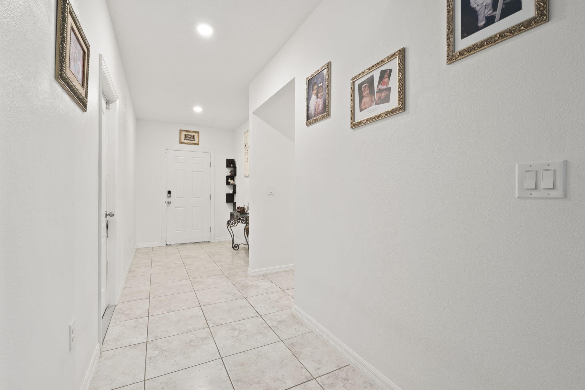 1414 Southwest Crest Avenue Port St. Lucie, FL 34953 - Photo 3 of 41 a view of an empty room