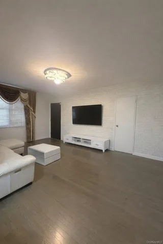 $598,000 | 135-02 Jewel Avenue, Unit A | Kew Gardens Hills