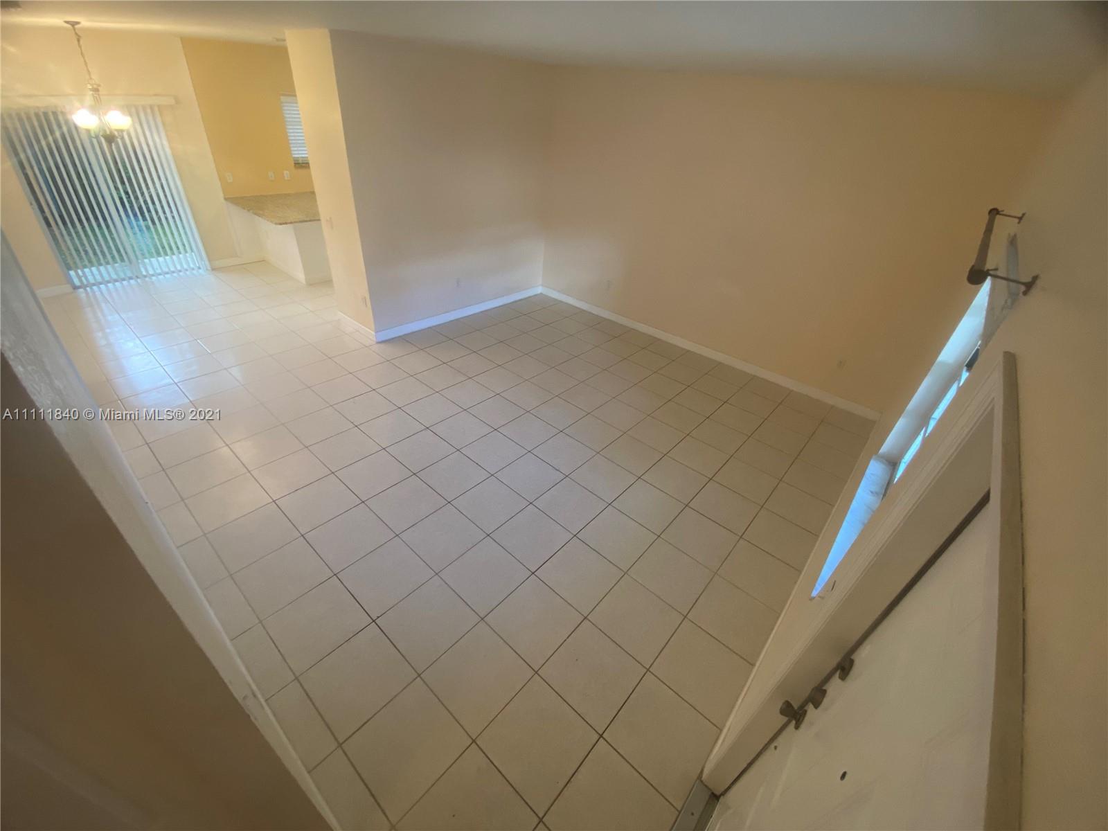 Oasis Homestead, FL 33033 - Photo 3 of 21 a view of entryway