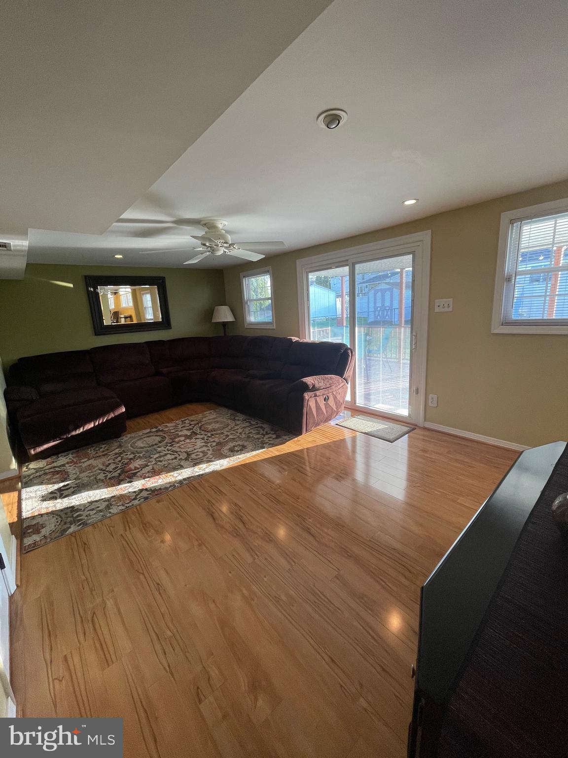 9721 Glenhope Road Philadelphia, PA 19115 - Photo 14 of 42 Family room