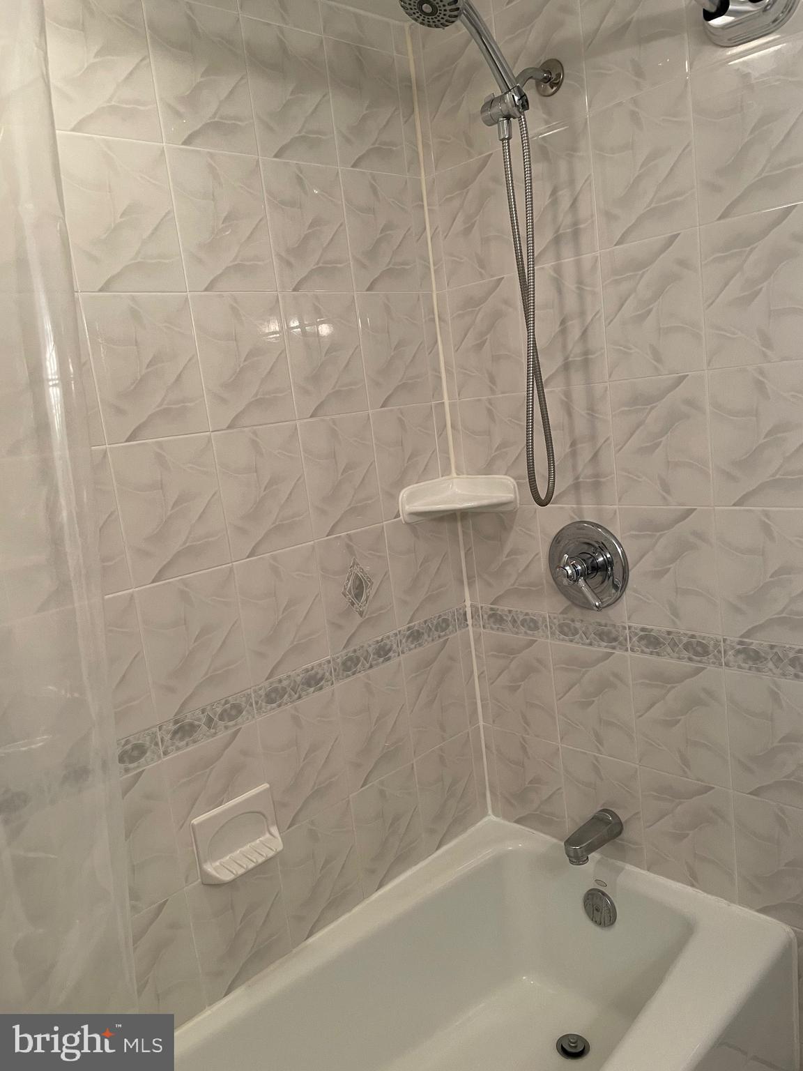 9721 Glenhope Road Philadelphia, PA 19115 - Photo 31 of 42 Hall bathroom