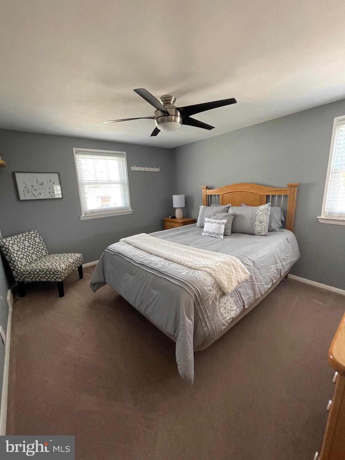 9721 Glenhope Road Philadelphia, PA 19115 - Photo 34 of 42 Middle bedroom