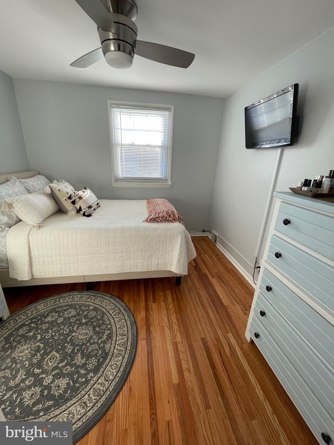 9721 Glenhope Road Philadelphia, PA 19115 - Photo 35 of 42 Front bedroom