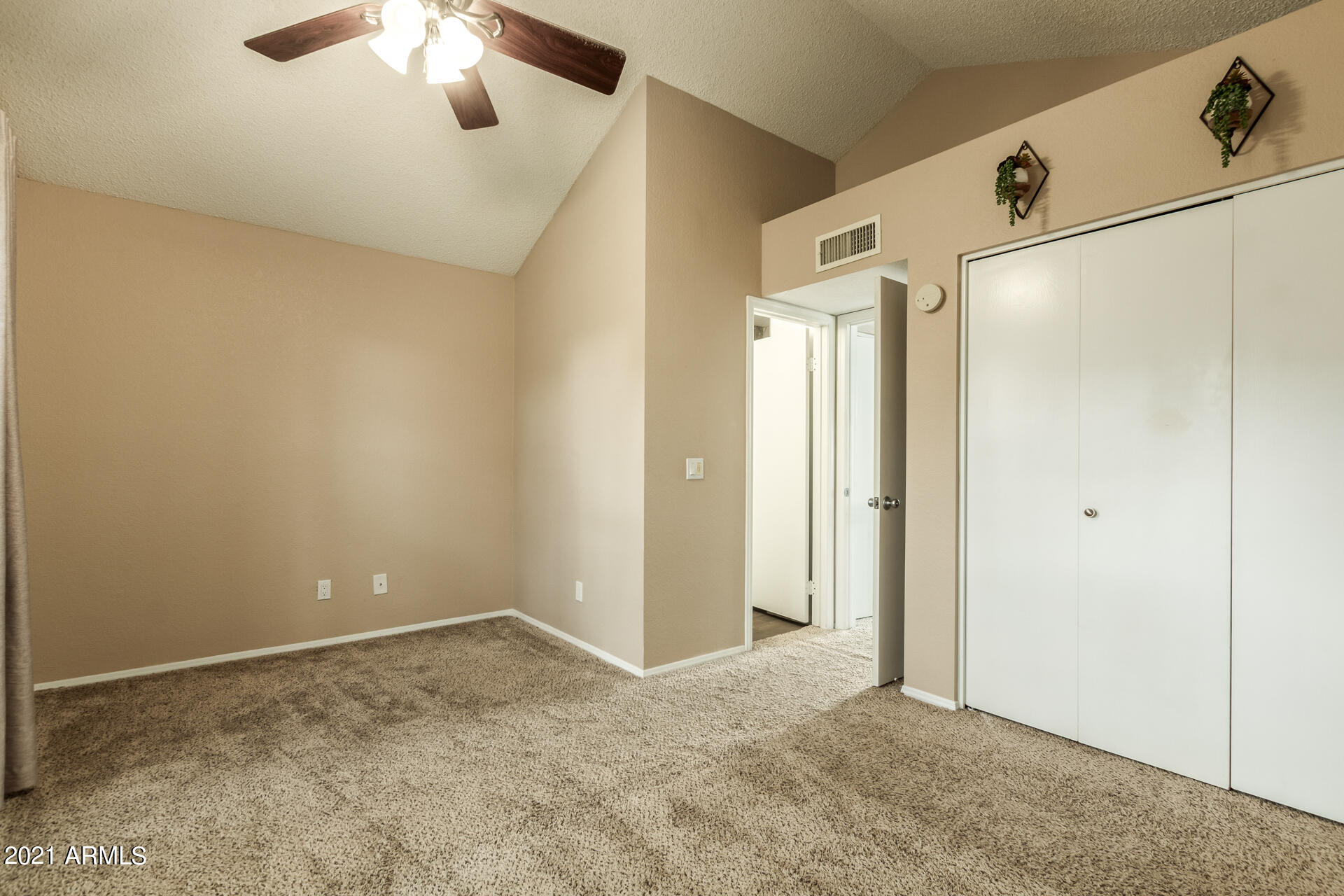 4832 East Mineral Road, Unit 2 Phoenix, AZ 85044 - Photo 28 of 39 29-Mineral