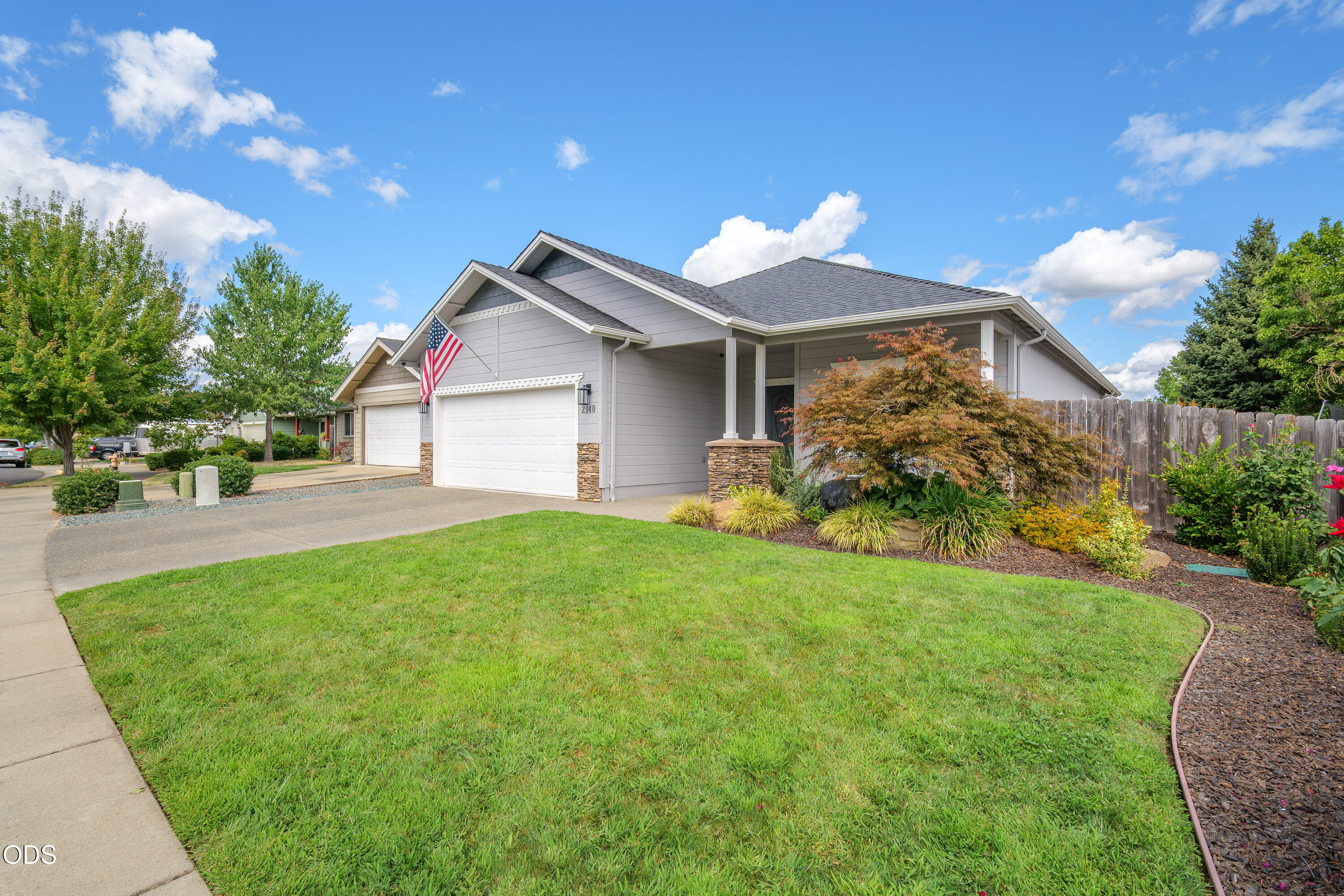 2140 Southwest Nick Way Grants Pass, OR 97527 - Photo 37 of 39