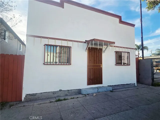 $899,900 | 6605 West, Inglewood, CA 90302