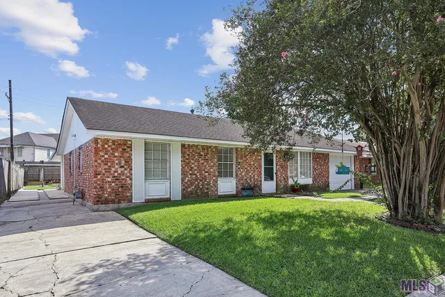 $249,900 | 11662 Auburn Drive, Baton Rouge, LA 70816