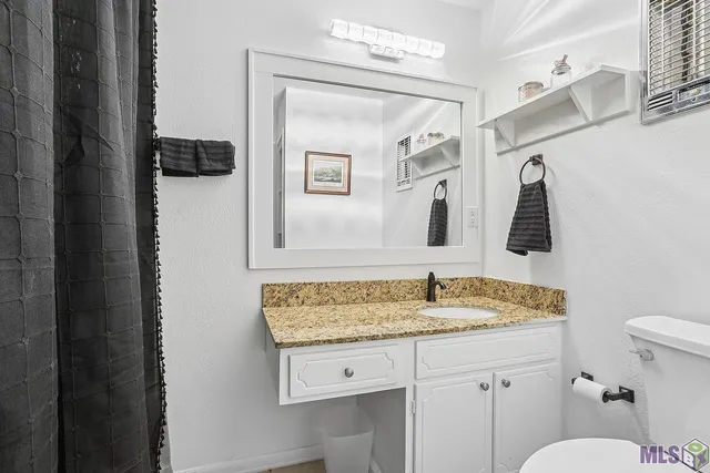 $249,900 | 11662 Auburn Drive, Baton Rouge, LA 70816