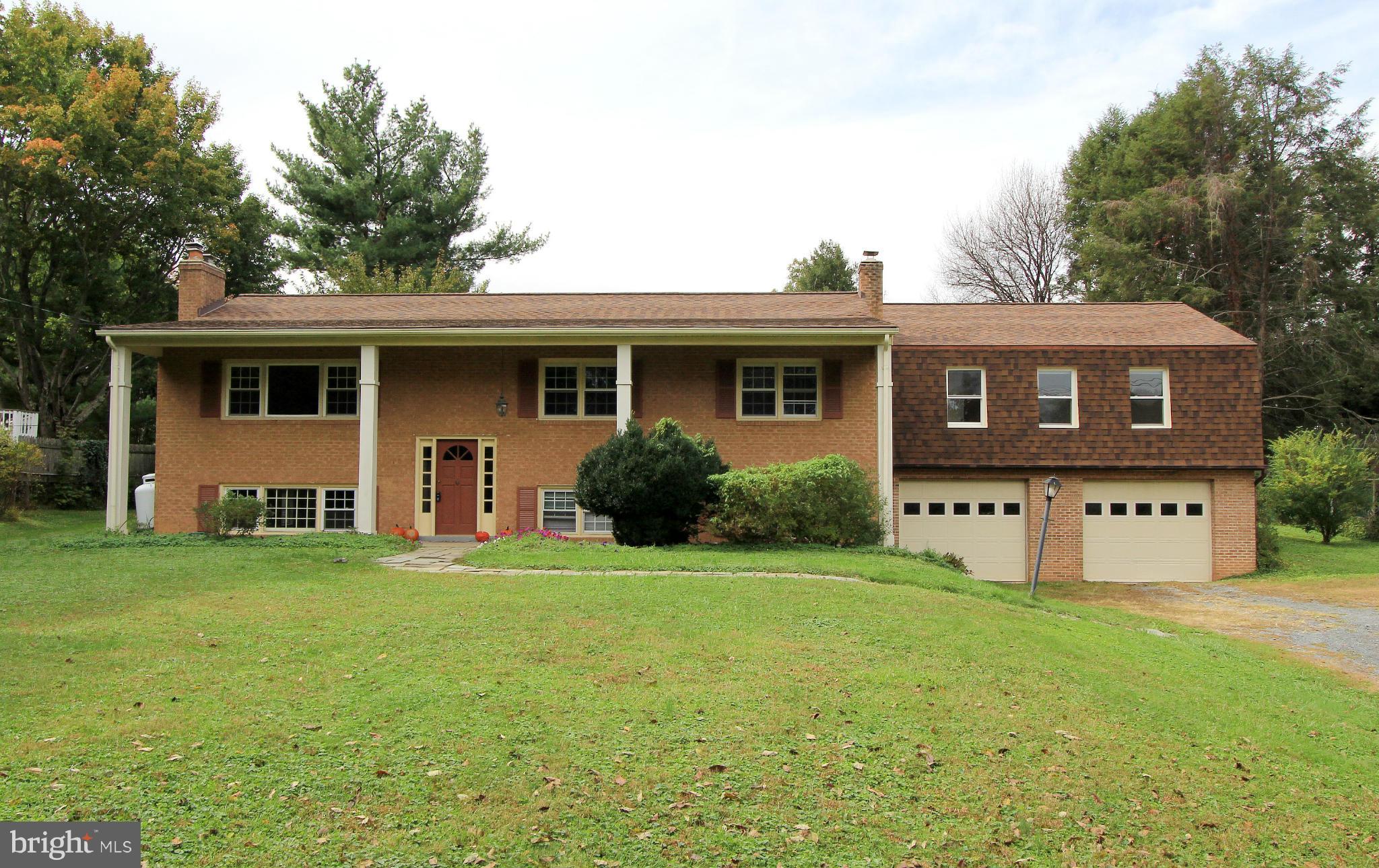 832 Walker Road Great Falls, VA 22066 - Photo 1 of 27 Exterior (Front)