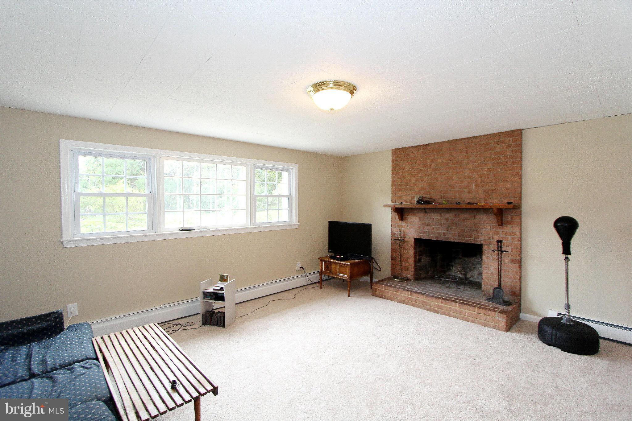 832 Walker Road Great Falls, VA 22066 - Photo 19 of 27 Family Room 3