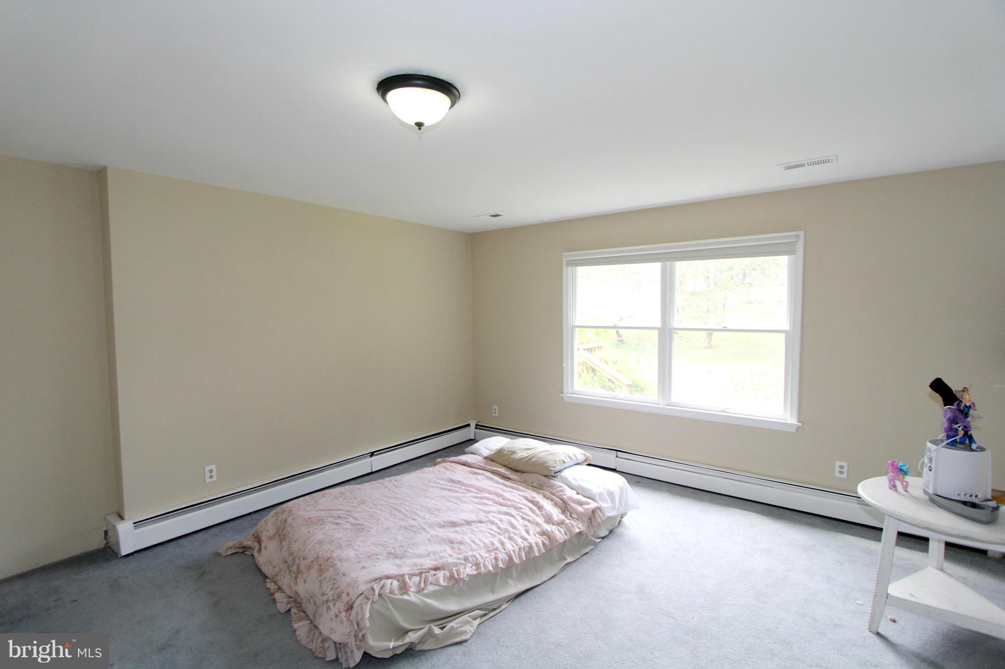 832 Walker Road Great Falls, VA 22066 - Photo 22 of 27 Bedroom 2