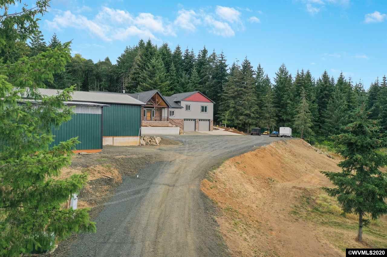 3075 Mistletoe Road Dallas, OR 97338 - Photo 8 of 42