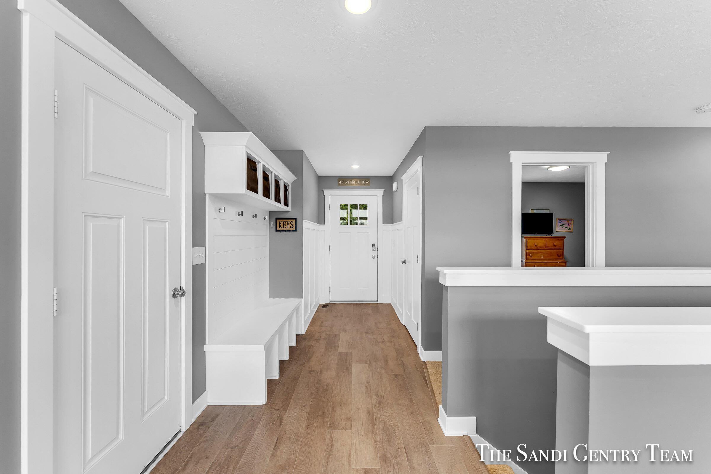 14708 Leonard Road Spring Lake, MI 49456 - Photo 5 of 53 AIV00011