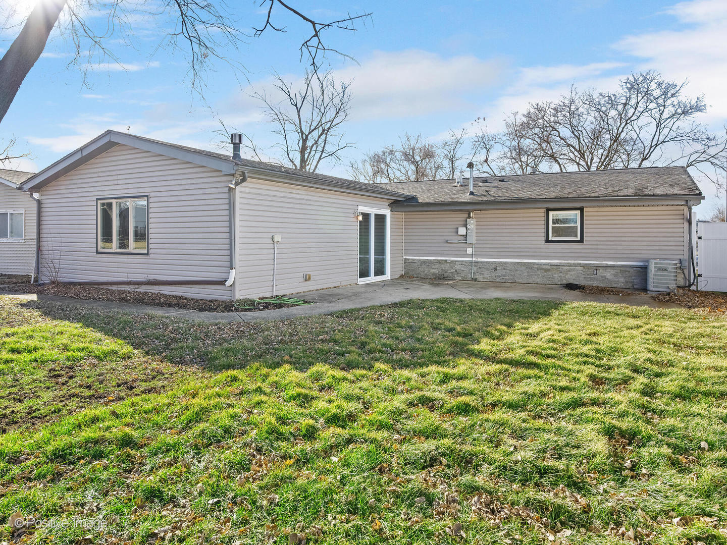 27 Hawthorne Lane Streamwood, IL 60107 - Photo 19 of 22