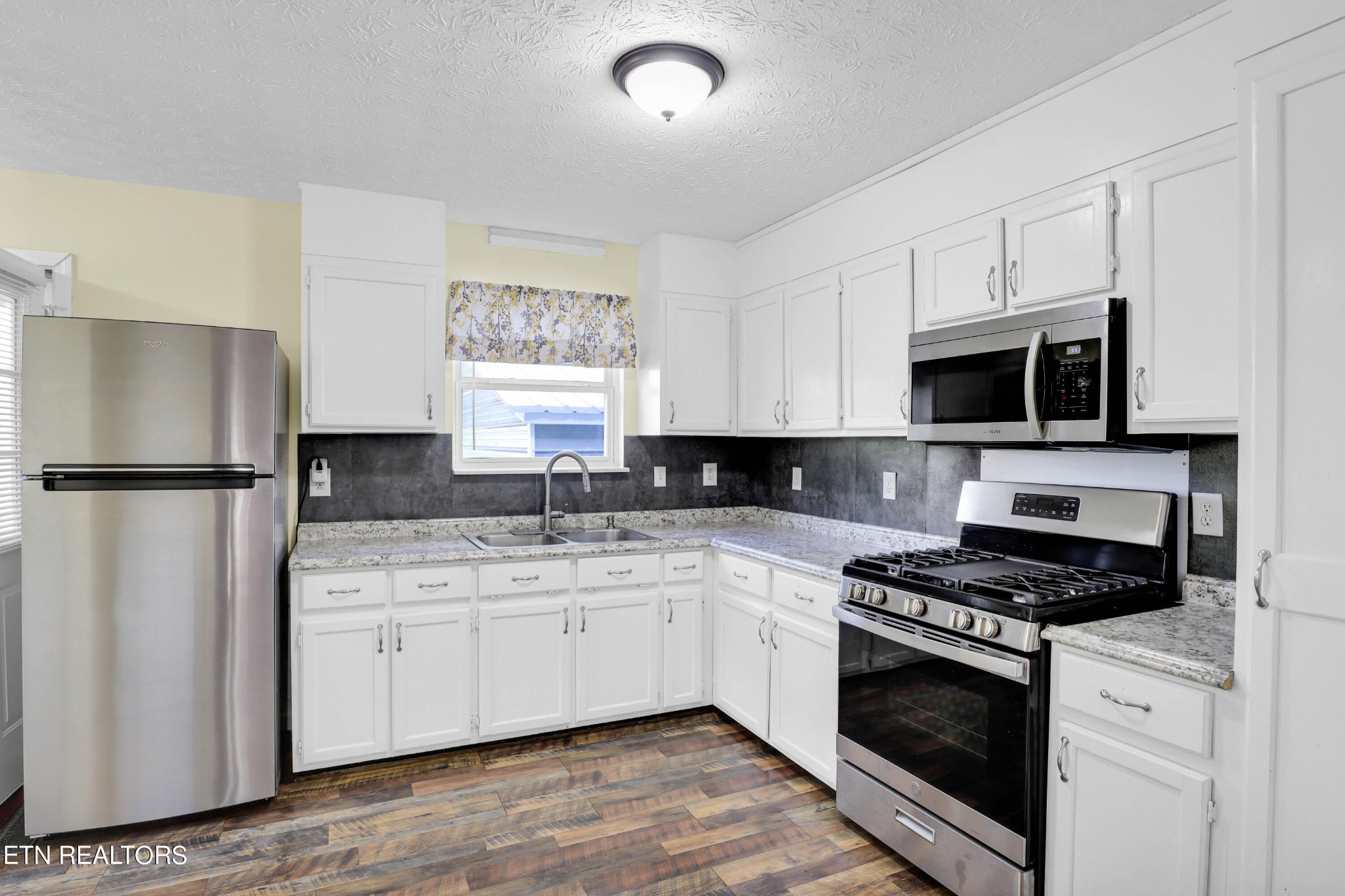 162 Walker Road Sunbright, TN 37872 - Photo 8 of 29 Gallery Image 8