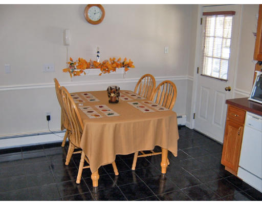 19 Hemlock Road Holbrook, MA 02343 - Photo 10 of 16