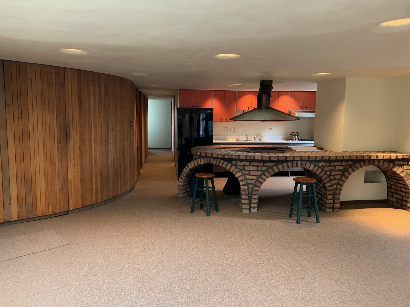 1900 West Addison Street, Unit 2E Chicago, IL 60613 - Photo 2 of 13