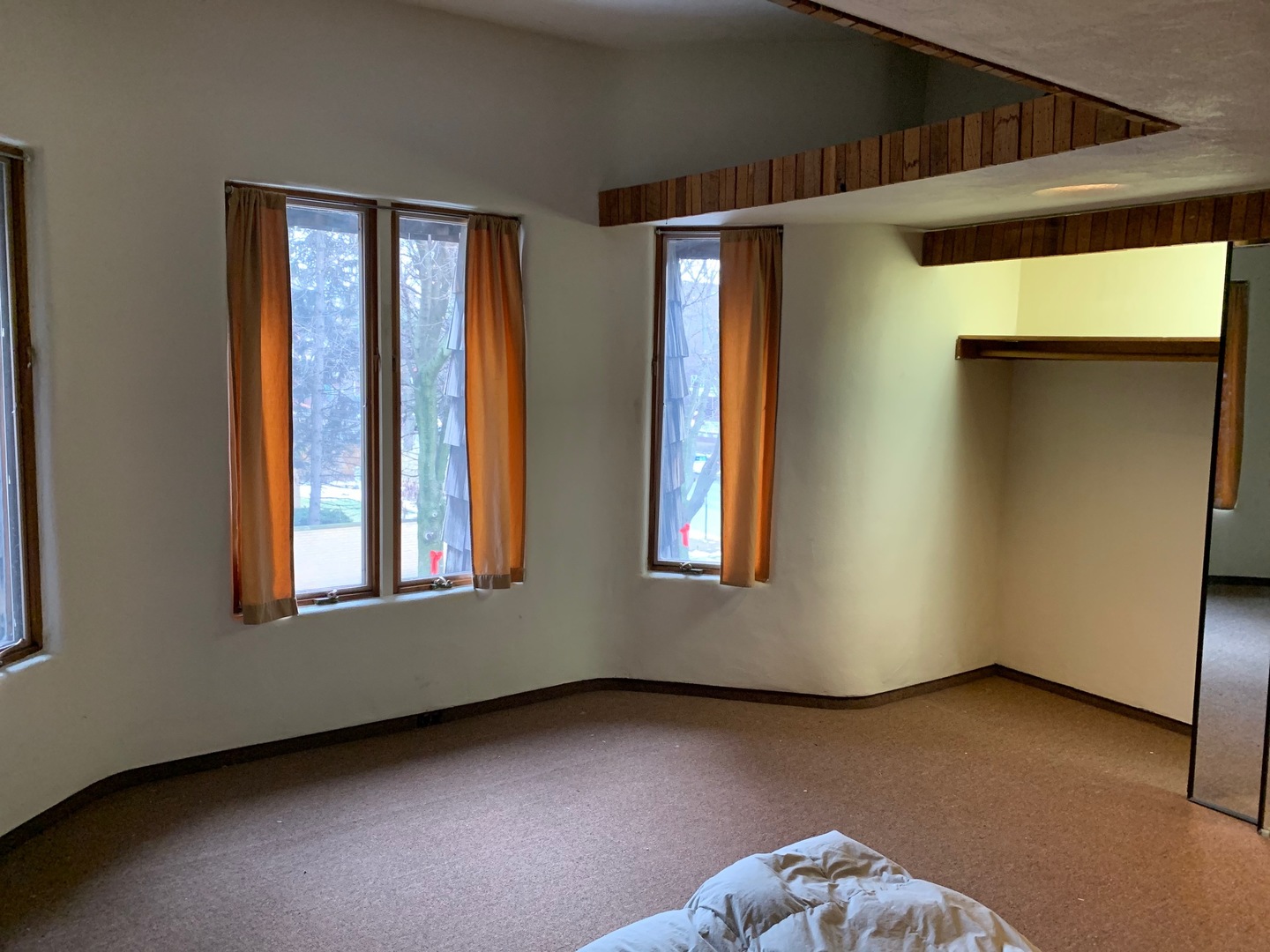 1900 West Addison Street, Unit 2E Chicago, IL 60613 - Photo 11 of 13
