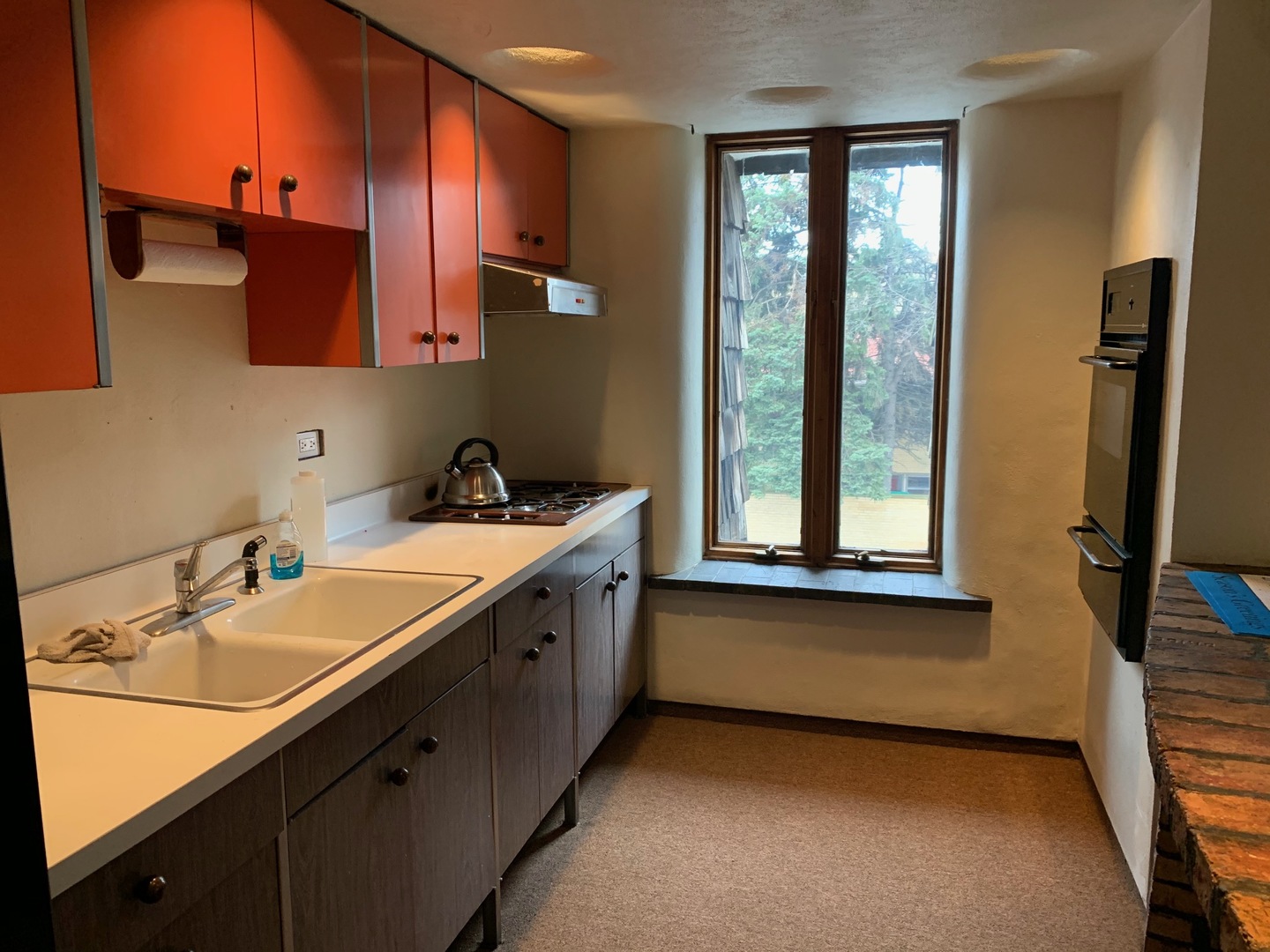 1900 West Addison Street, Unit 2E Chicago, IL 60613 - Photo 4 of 13