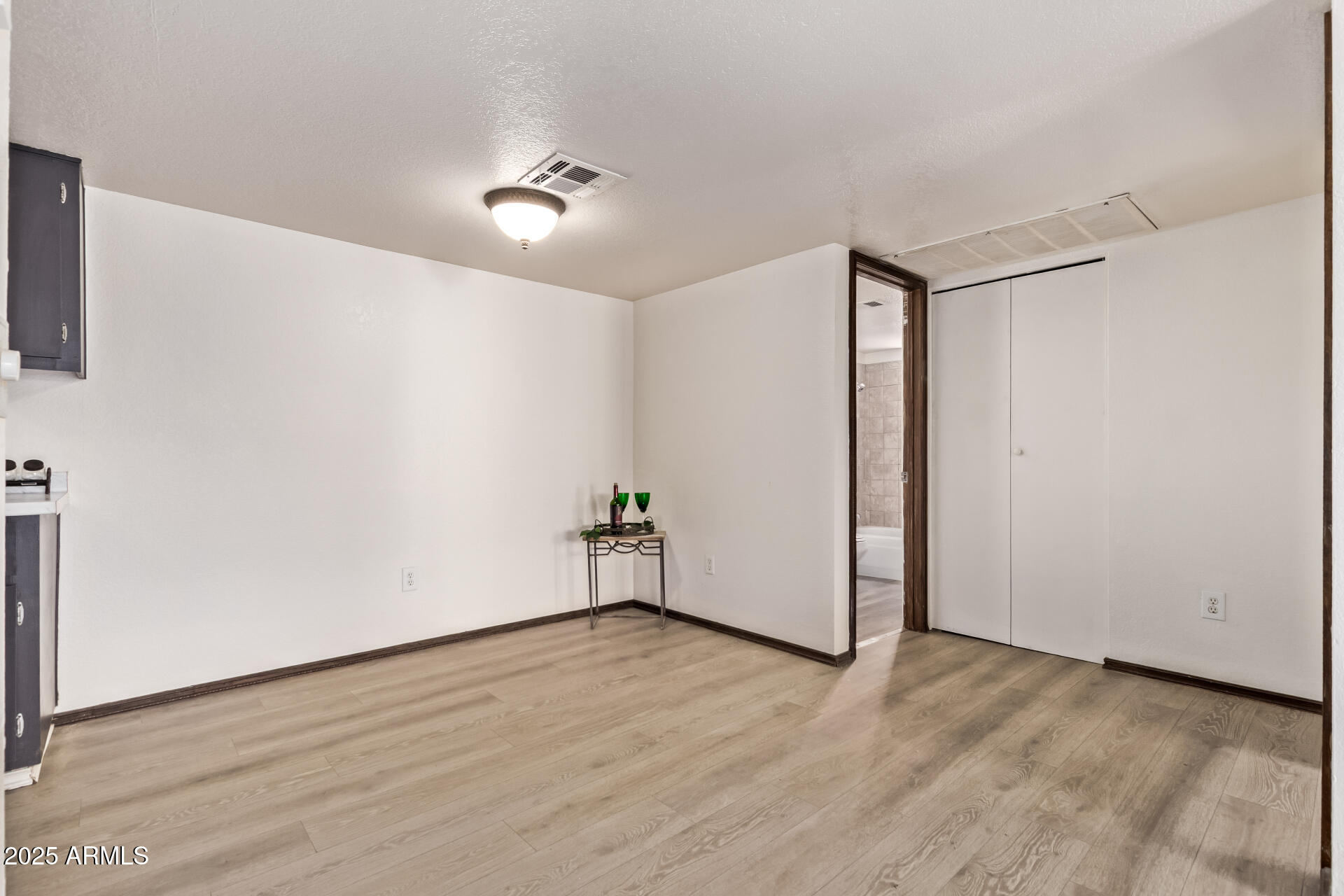 729 West Coolidge Street, Unit 211 Phoenix, AZ 85013 - Photo 7 of 21 a view of an empty room