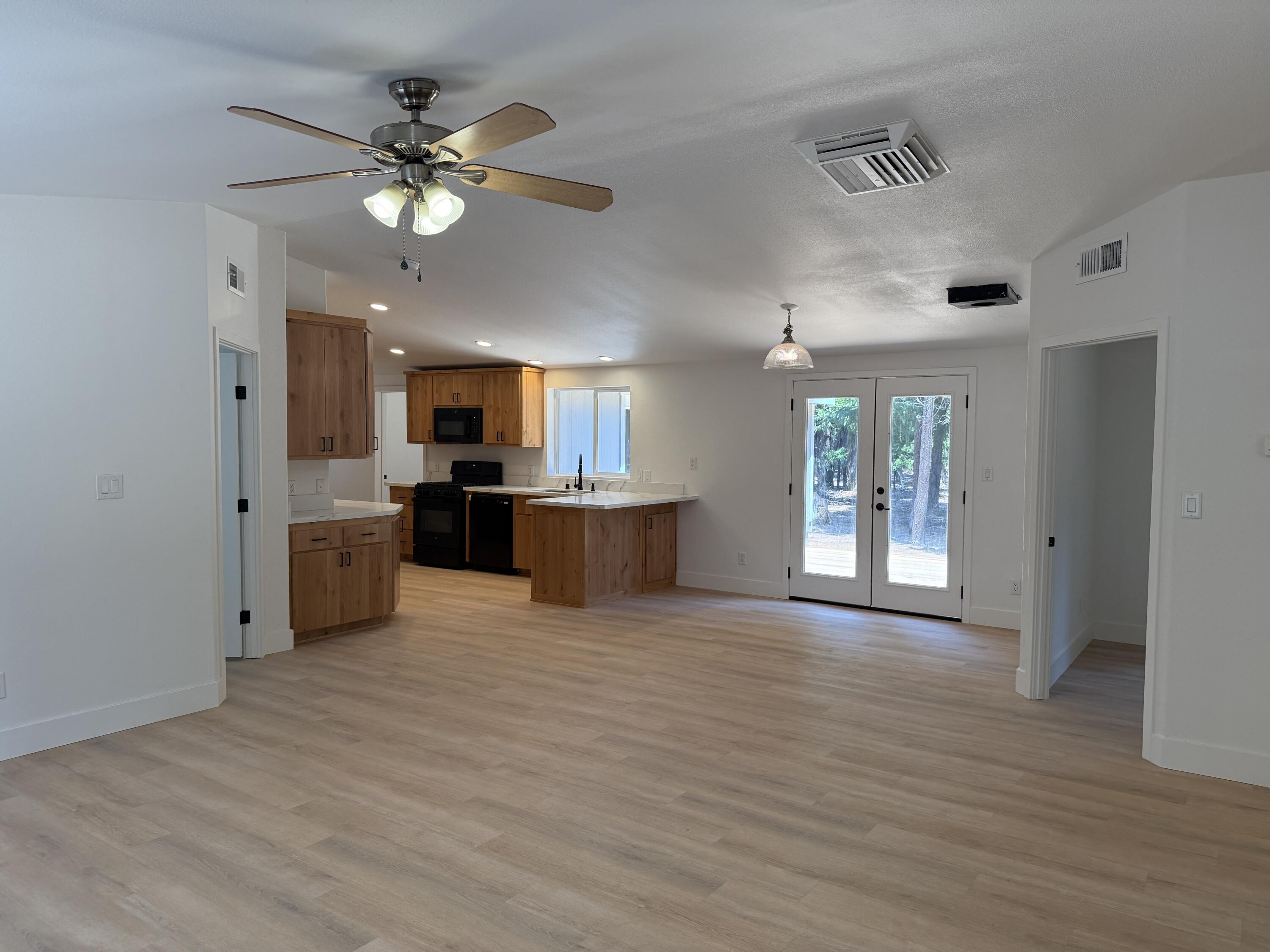 10360 Ritts Mill Road Shingletown, CA 96088 - Photo 5 of 33 Living Room/Kitchen