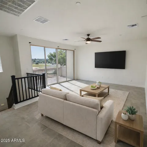 $375,000 | 4043 East Pony Lane, Unit 102, Gilbert, AZ 85295