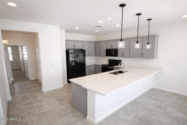 $375,000 | 4043 East Pony Lane, Unit 102, Gilbert, AZ 85295