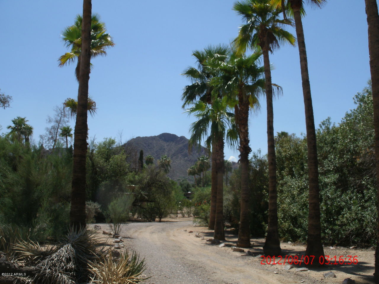 6220 East Redwing Road Paradise Valley, AZ 85253 - Photo 2 of 7 GEDC0916