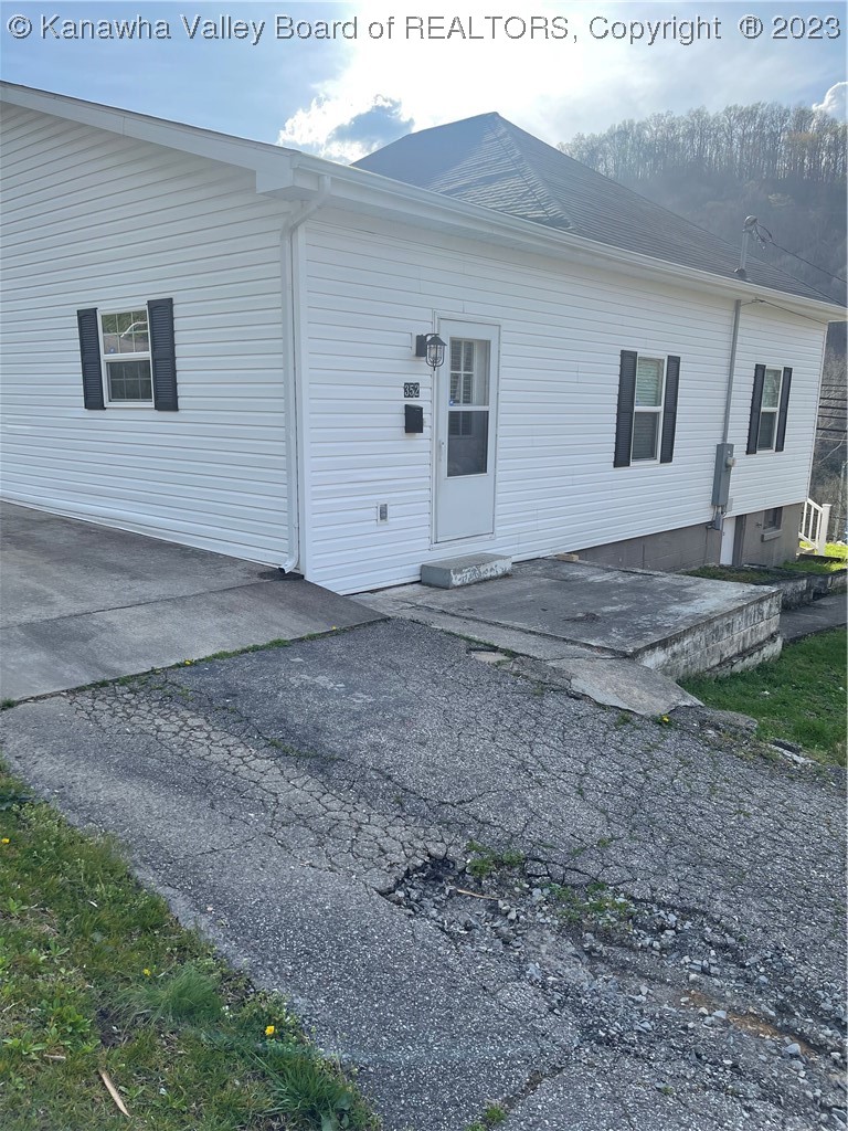 352 State Street Madison, WV 25130 - Photo 26 of 26 Gallery Image 26