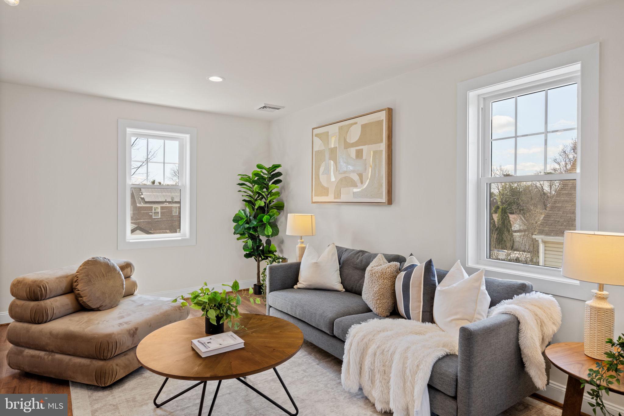 1439 Dorchester Road Havertown, PA 19083 - Photo 28 of 60 a living room with furniture and a large window
