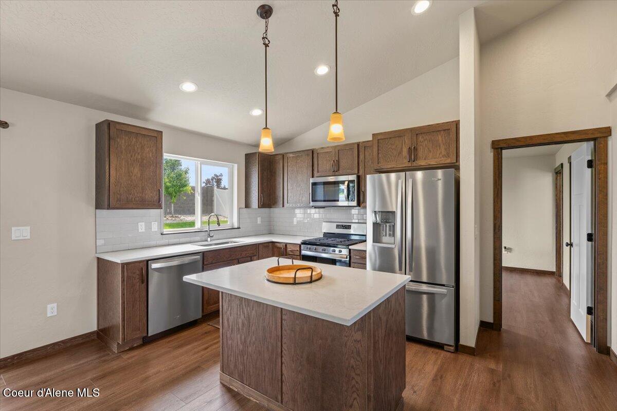 8544 West Seed Avenue Rathdrum, ID 83858 - Photo 21 of 41 21-Kitchen