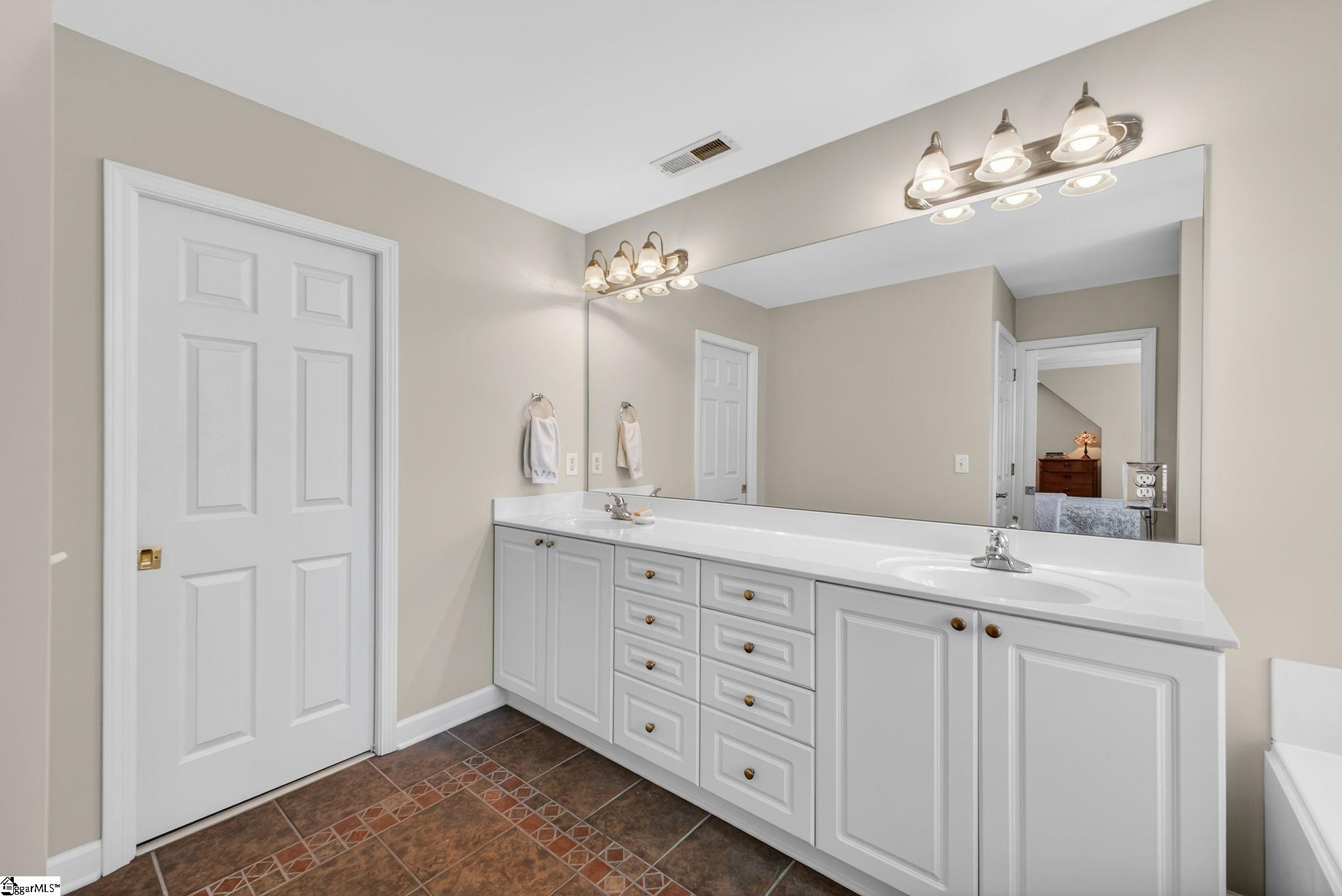 18 Dapple Gray Court Simpsonville, SC 29680 - Photo 22 of 49
