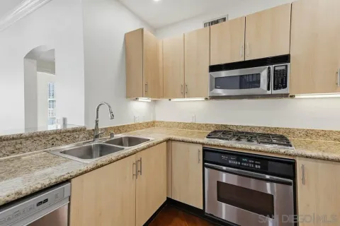 $674,900 | 550 Park Boulevard, Unit 2604, San Diego, CA 92101