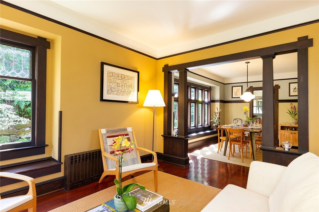 911 West Howe Street Seattle, WA 98119 - Photo 4 of 25 Gallery Image 4