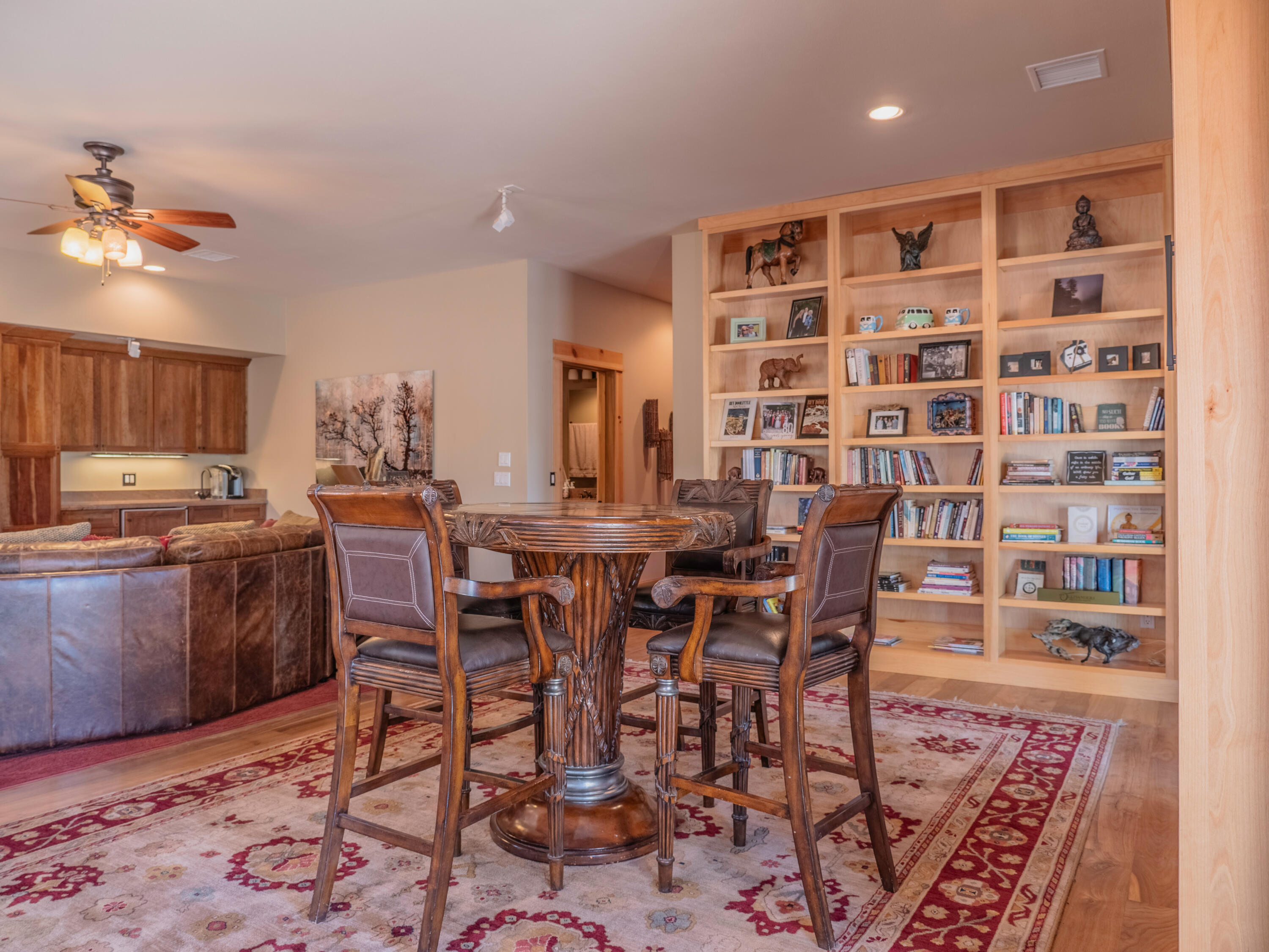 61072 Devils Ladder Road Mountain Center, CA 92561 - Photo 59 of 81 a view of a dining room with furniture