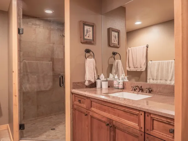 $1,600,000 | 61072 Devils Ladder Road, Mountain Center, CA 92561