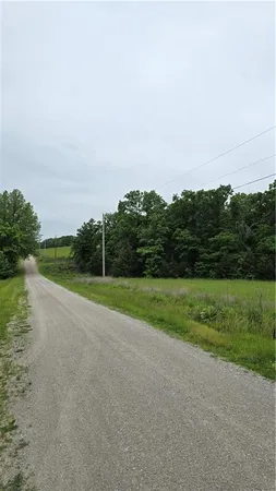 $27,500 | 3517 Forbes Road, Edwards, MO 65326